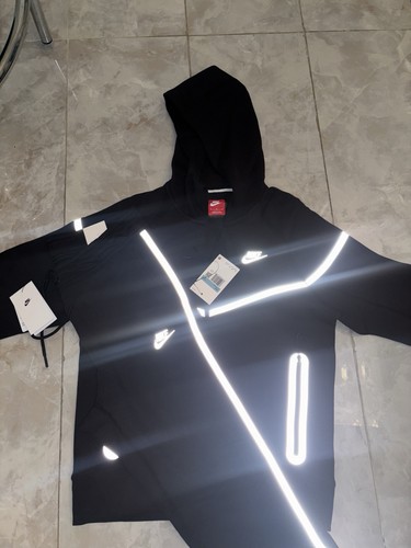 Mens size medium - mens, tech